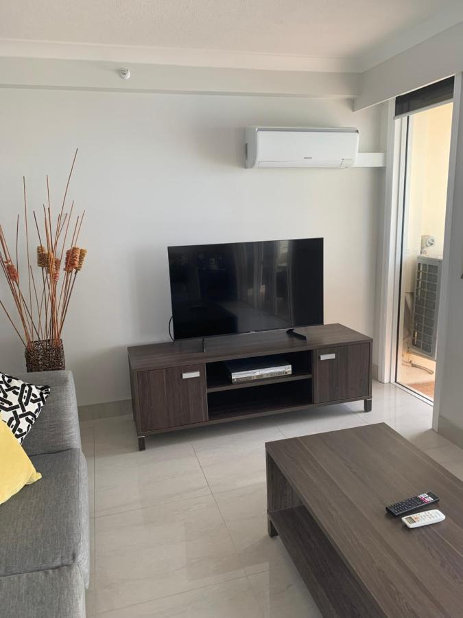 Stunning 2 Bedroom Ocean View Apartment Gold Coast Exteriér fotografie