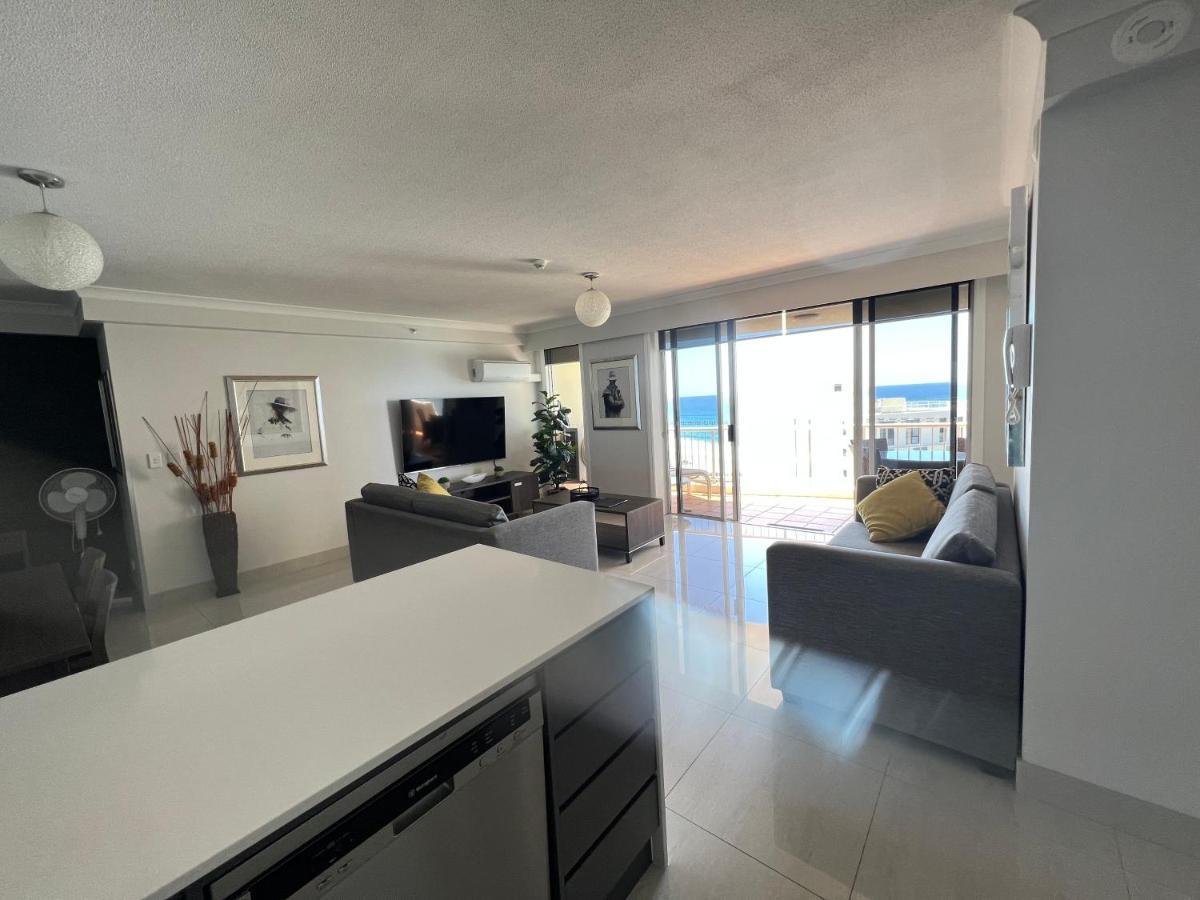 Stunning 2 Bedroom Ocean View Apartment Gold Coast Exteriér fotografie