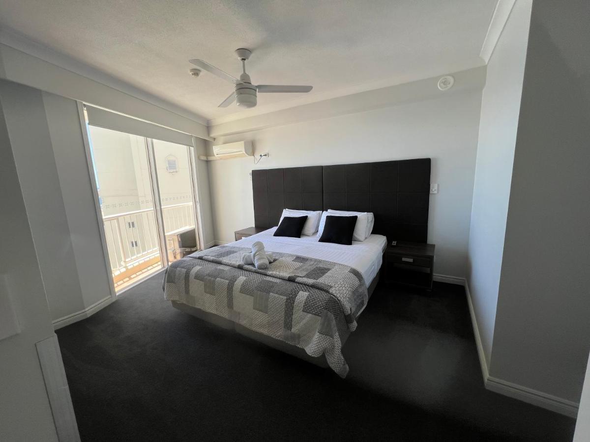Stunning 2 Bedroom Ocean View Apartment Gold Coast Exteriér fotografie